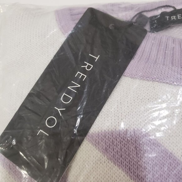 NWT Trendyol Lilac‎ Colorblock Knit Sweater Size Medum - Picture 7 of 7